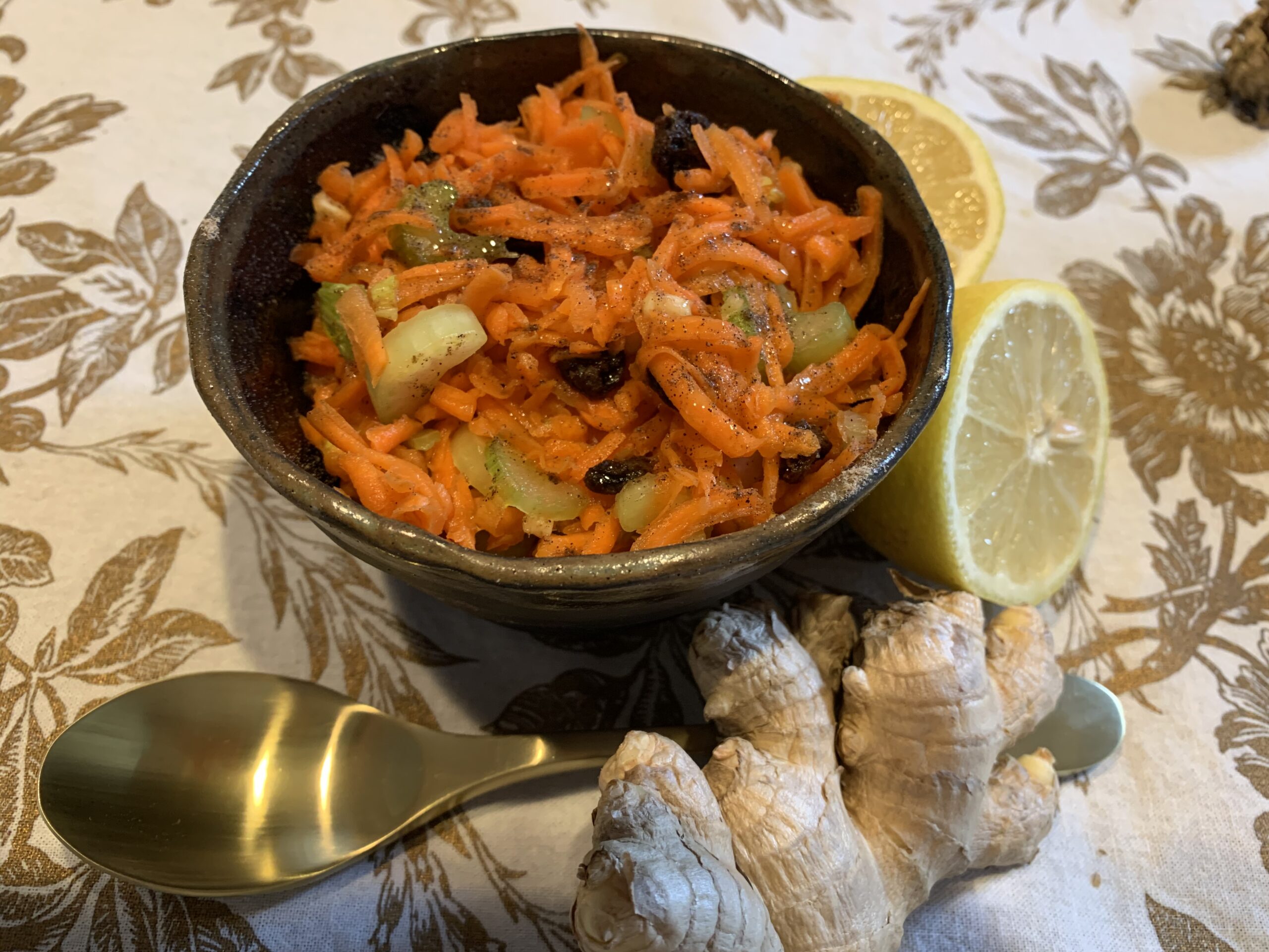 Winter carrot salad